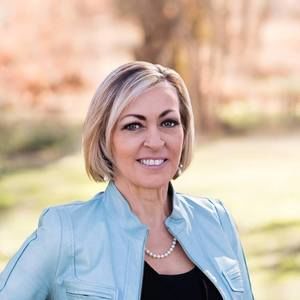 Meet your Posher, Joyce